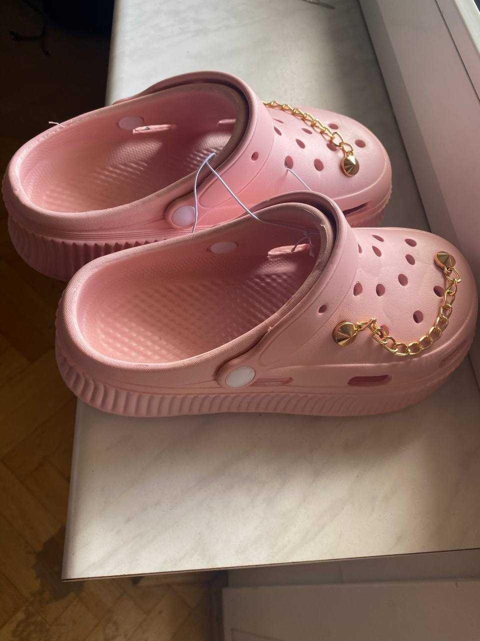 Crocsy w rozmiarze 40-41