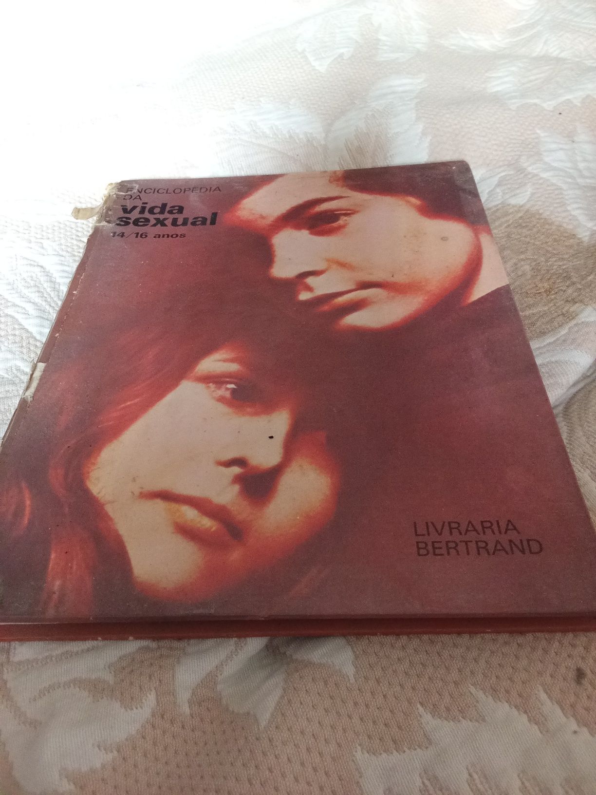 Vendo livro Enciclopedia da vida sexual dos 14 aos 16