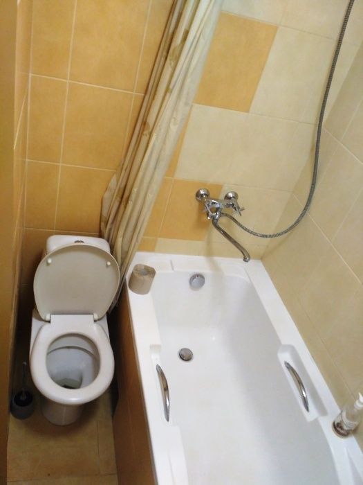 метро Печерська, бульвар Лесі Українки 17, ПОСУТОЧНО, 2 кімнатна