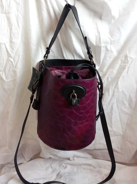 Кожаная сумка ведро цилиндр А. Bellucci Италия натуральная кожа