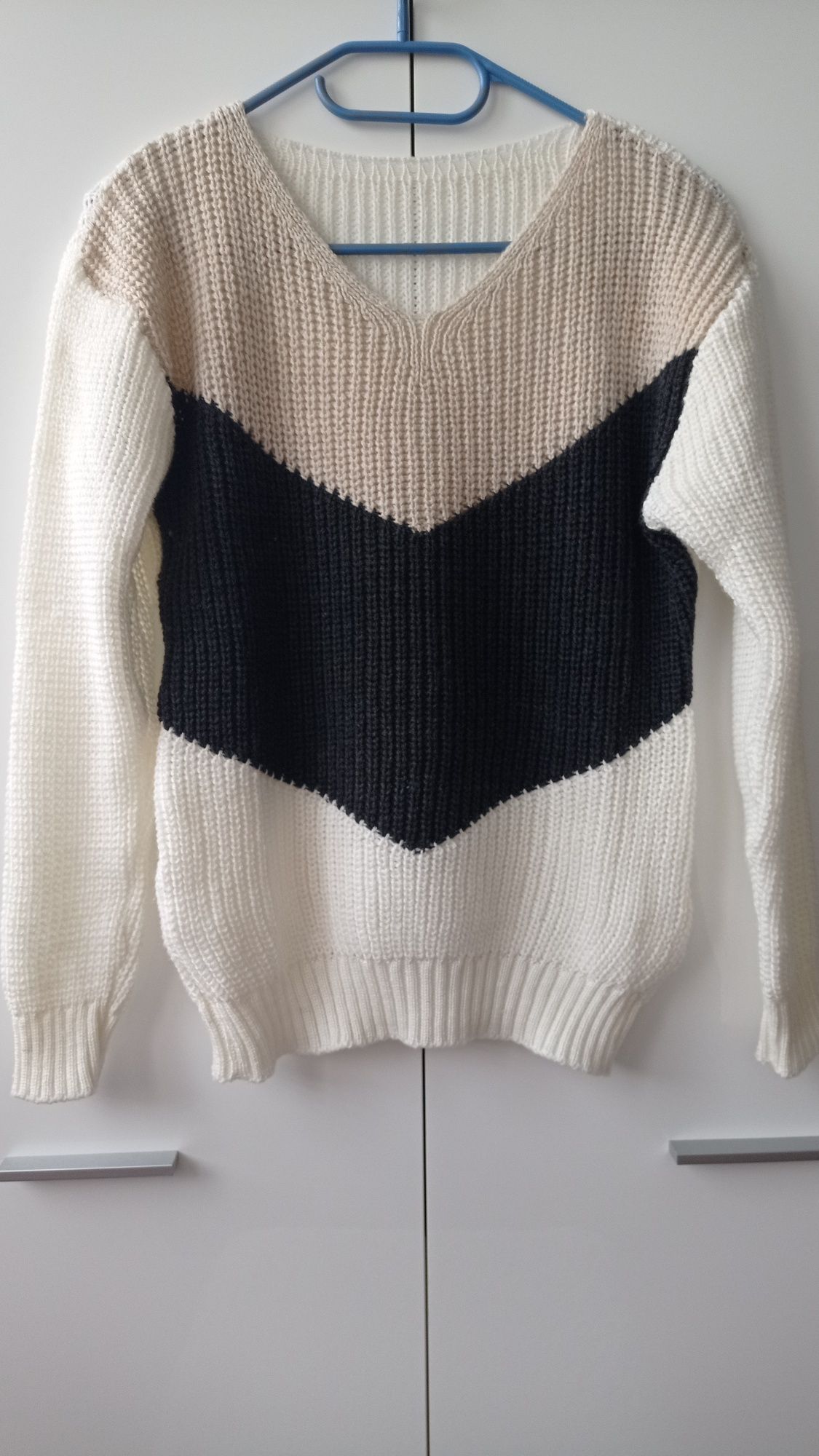 Sweter tri color turecki roz. 36/38 nowy