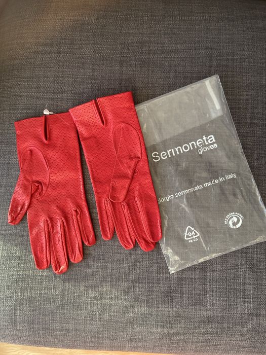 Luvas vermelhas da marca Sermoneta
