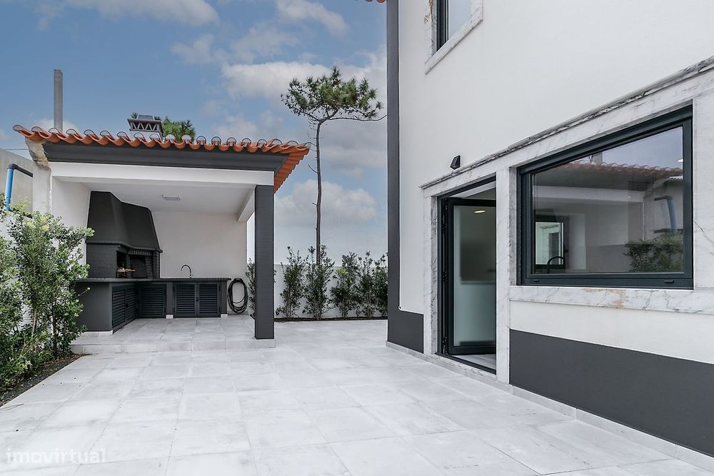 Moradia T4 para arrendamento