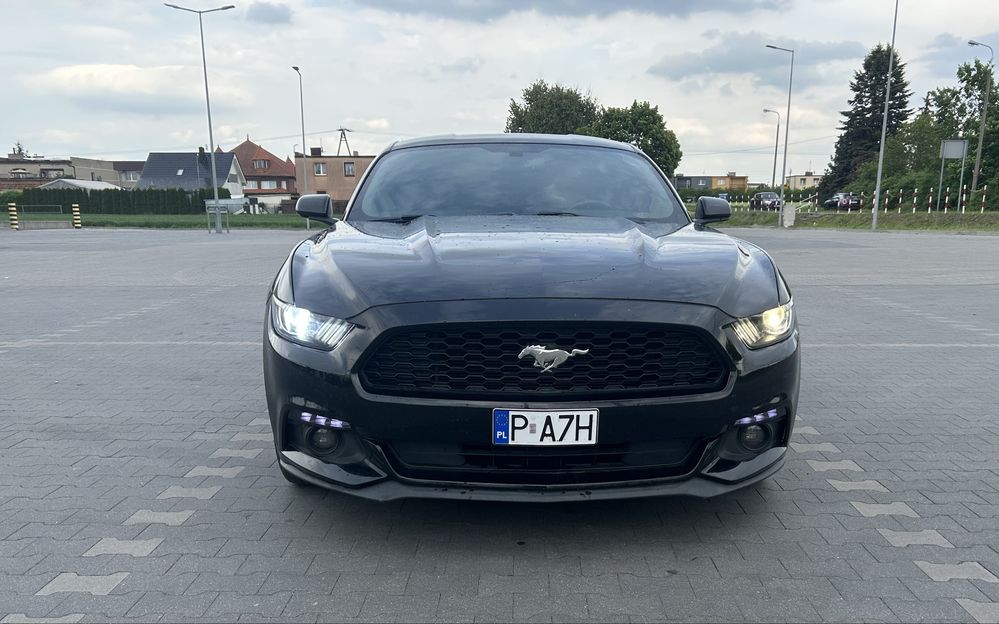 Ford Mustang 2015r. 3,7 V6, automat, suoer stan
