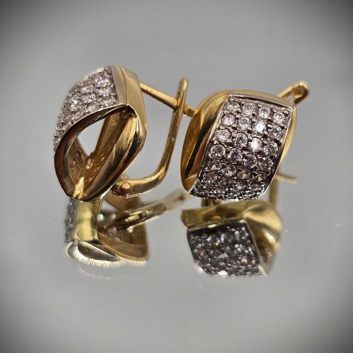 Złote Kolczyki Z Cyrkoniami Próba 585 14K Waga 5,54g Długość 1,5cm