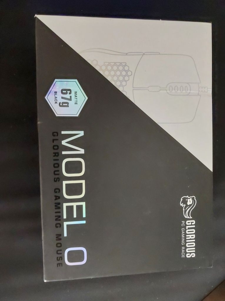 Myszka Glorious model o