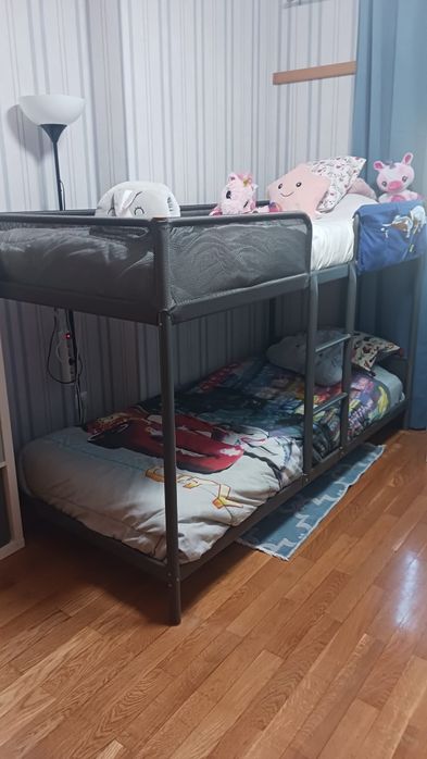Vendo beliche ikea com 2 colchões