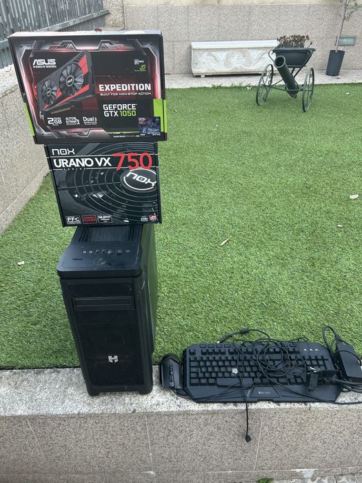Torre Gaming , vendo por falta de uso