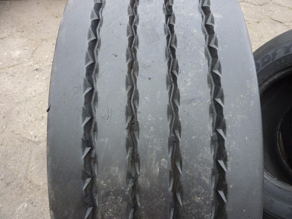 Opona używana ciężarowa 385/65R22.5 CORDIANT TRAILING 600zł C2240