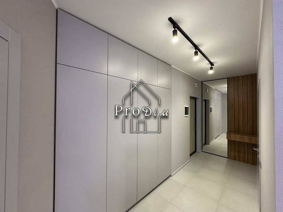 Продаж квартира 45 м2 Сім"ї Стешенків 9 Борщагівка Київ ІНВЕСТИЦІЯ