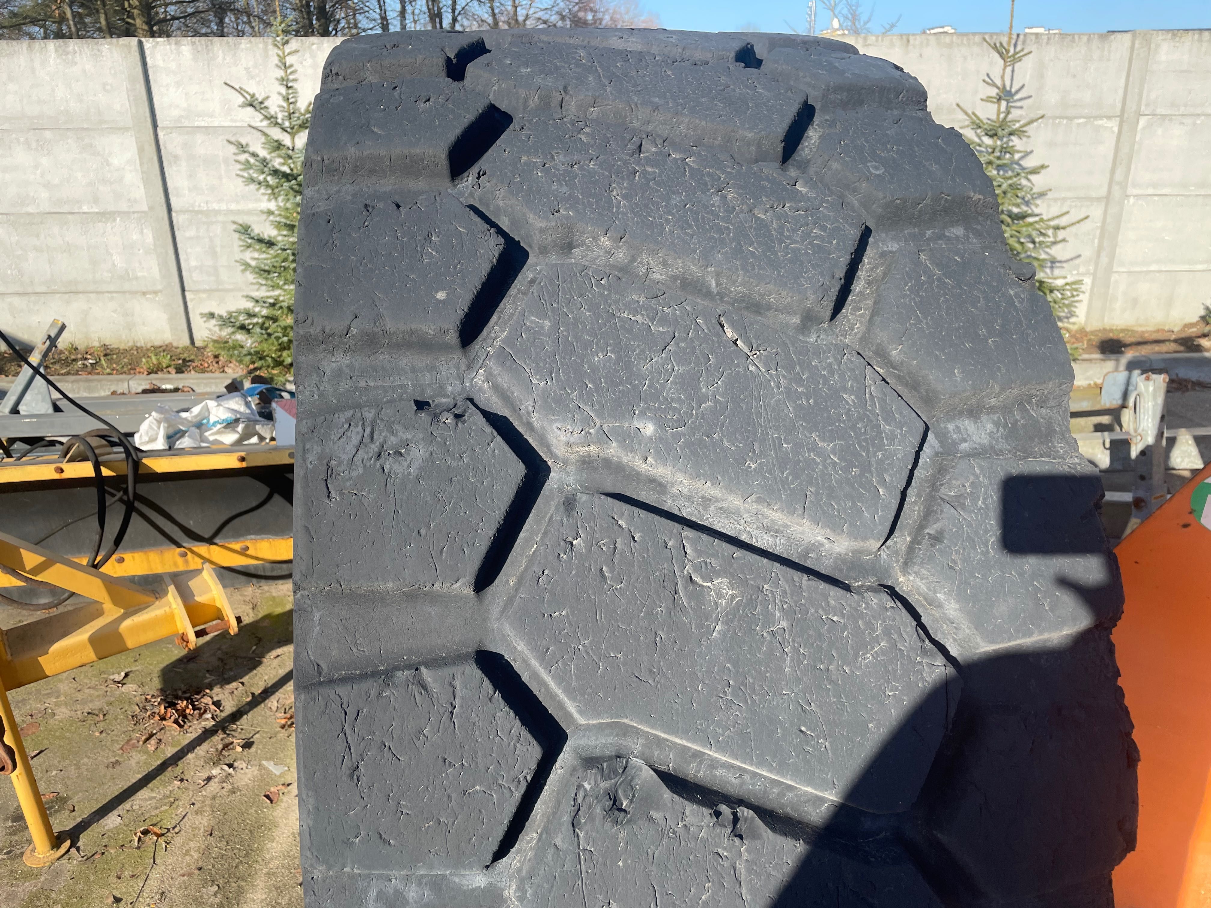 opona goodyear 26,5R25