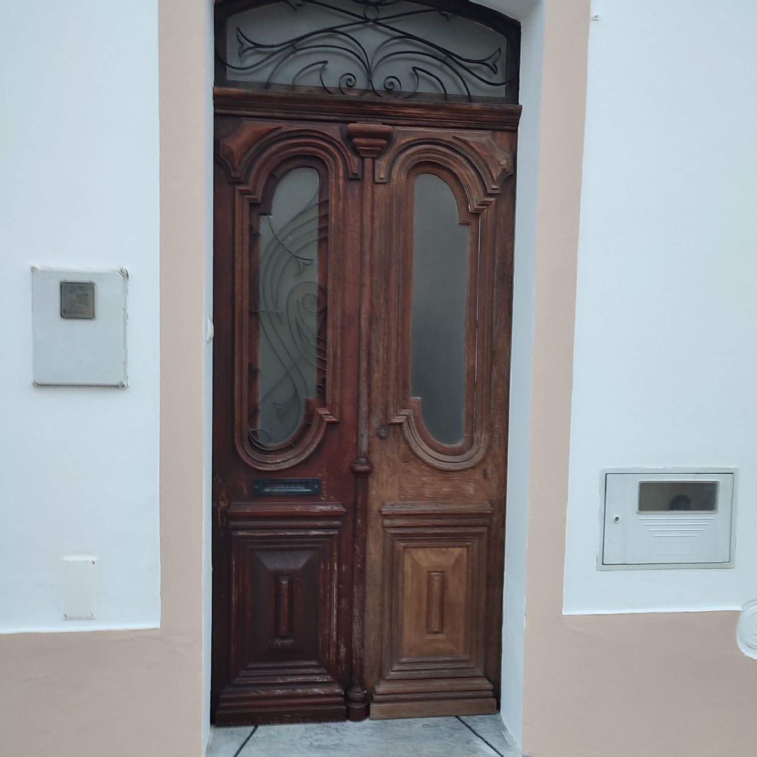 Restauro e manutenção de Portas e Janelas em madeira