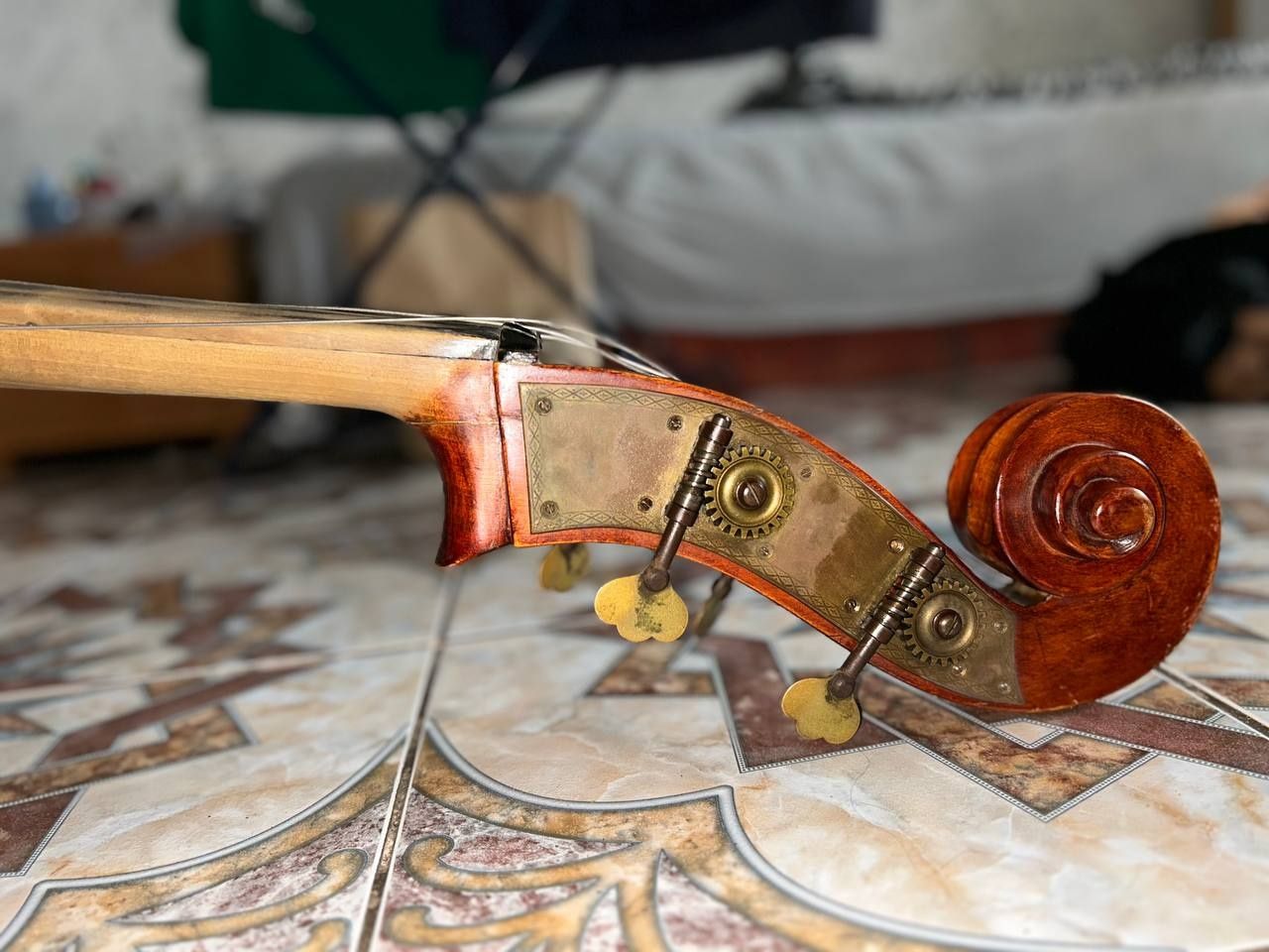kontrabas "Muzima"