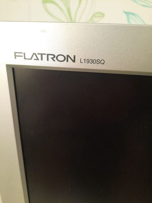 Монітор   LG  FLATRON L1930SQ, б/у