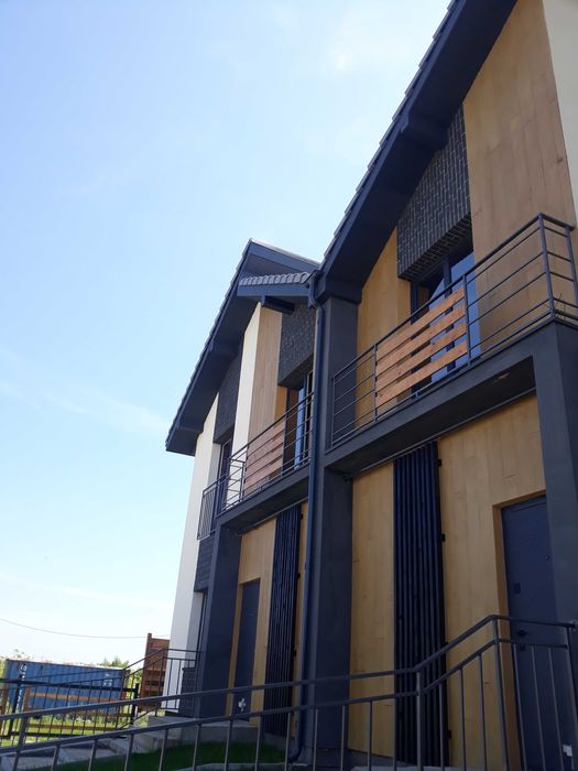 Продається величезний Таунхаус біля Калинової Слободи - площею 167м2