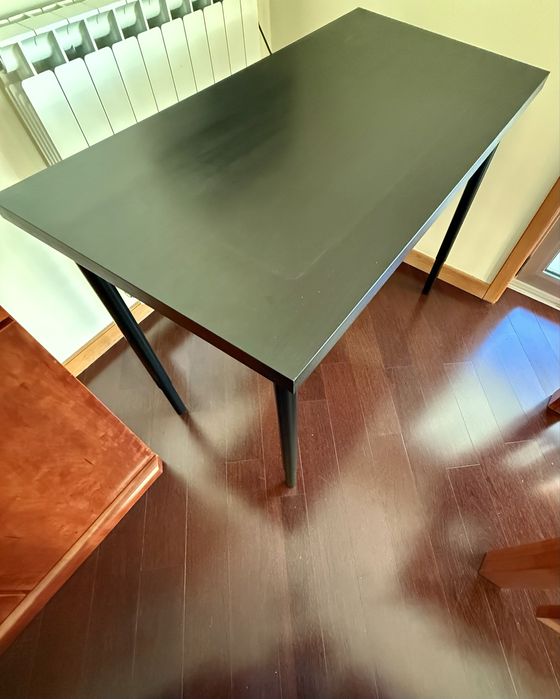 Mesa c/ Perna Regulável