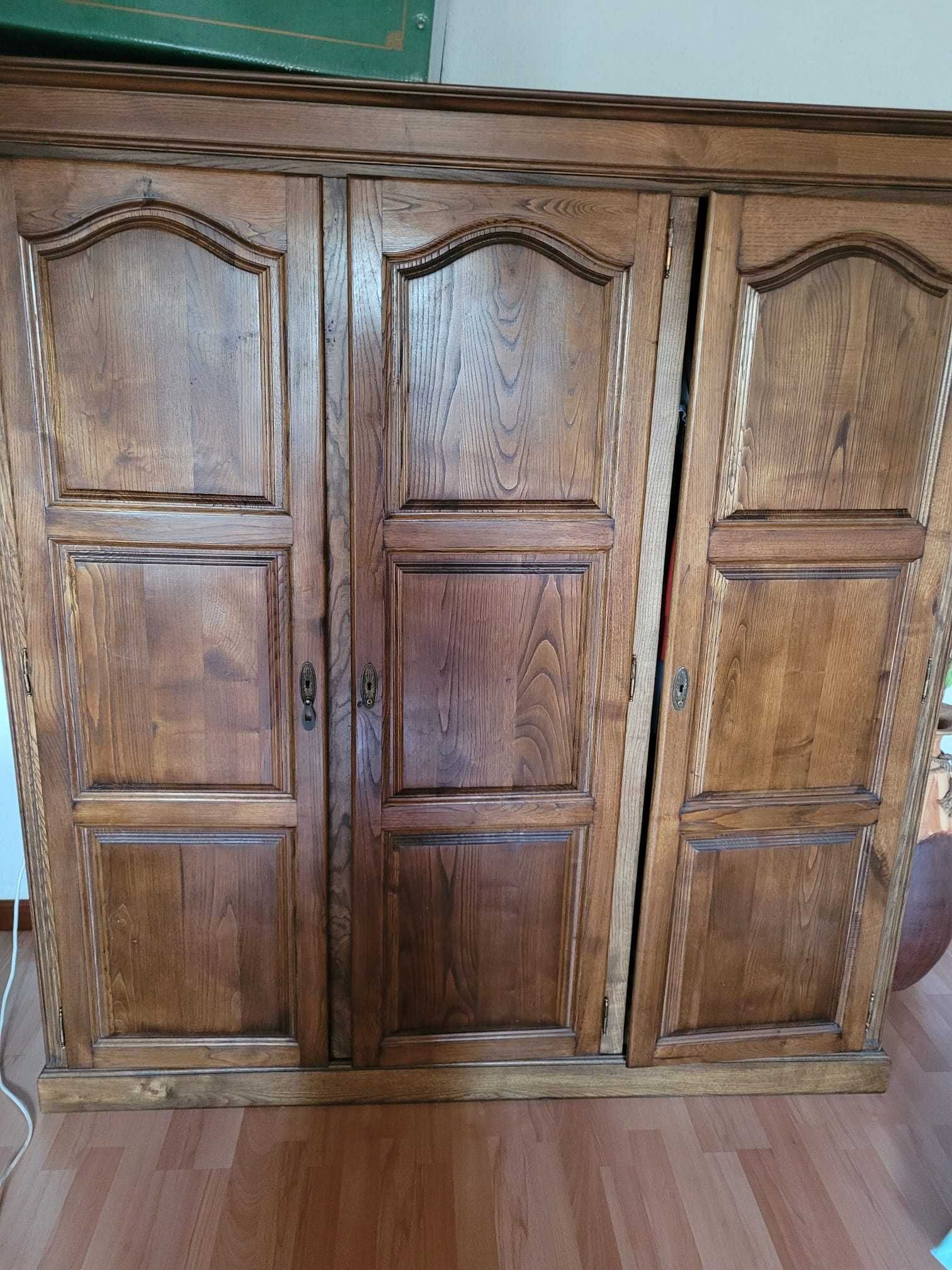 Quarto completo com colchão