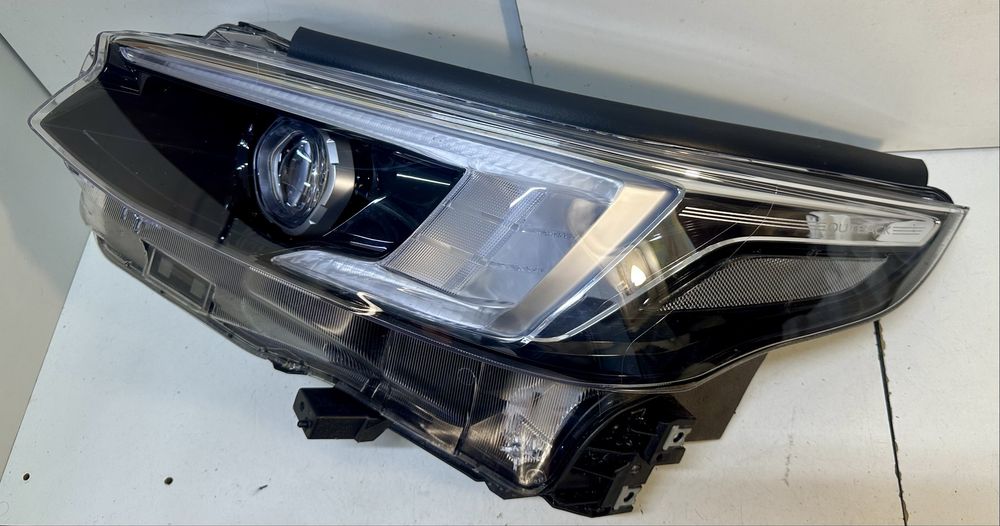 Фара левая Subaru Outback (BT) 2021 2022 2023 2024 84002AN090