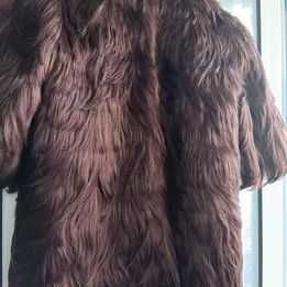 Casaco de cerimónia em cabelo artificial