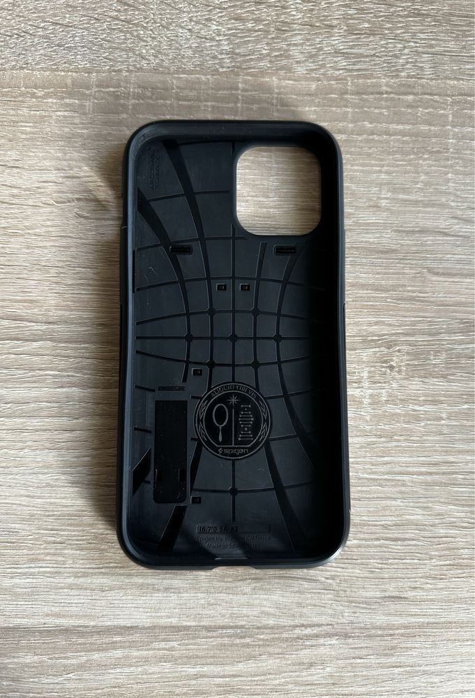 Etui Case Spigen Slim Armor iPhone 12 Pro Max czarny