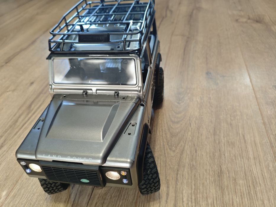 Машинка на радіокеруванні MN-99s Джип Дефендер Land Rover
