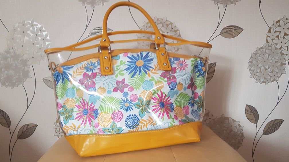Śliczna pakowna miejska torba w kwiaty Collection Paris