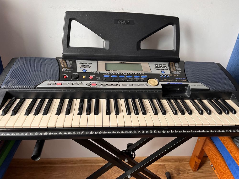 Kryboard Yamaha PSR-540 w Bardzo Dobrym stanie + krzesełko i stojak