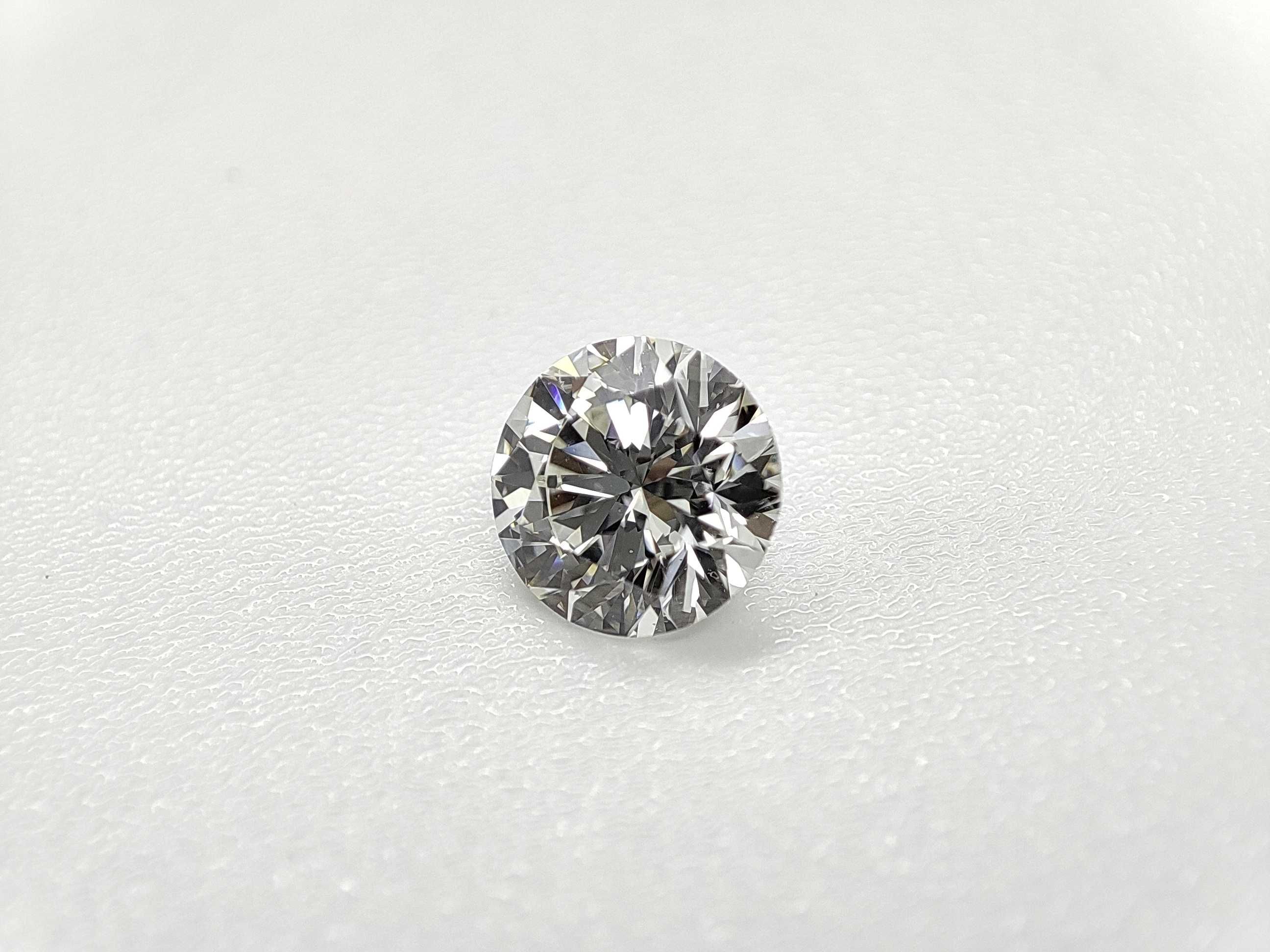 Brylant 0.55ct., H/VS2, ExExEx. GIA. Firma.