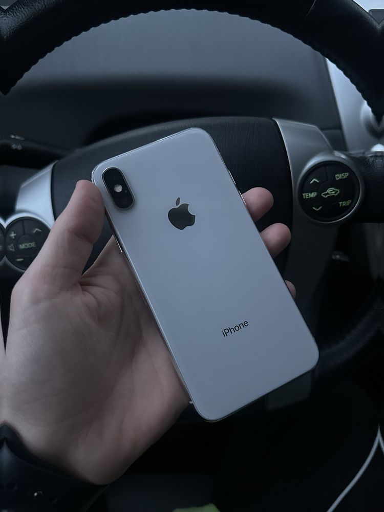 iPhone X 64Gb Neverlock, стан 8/10