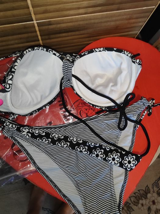 Купальник! Жіночий купальник! Ліф!