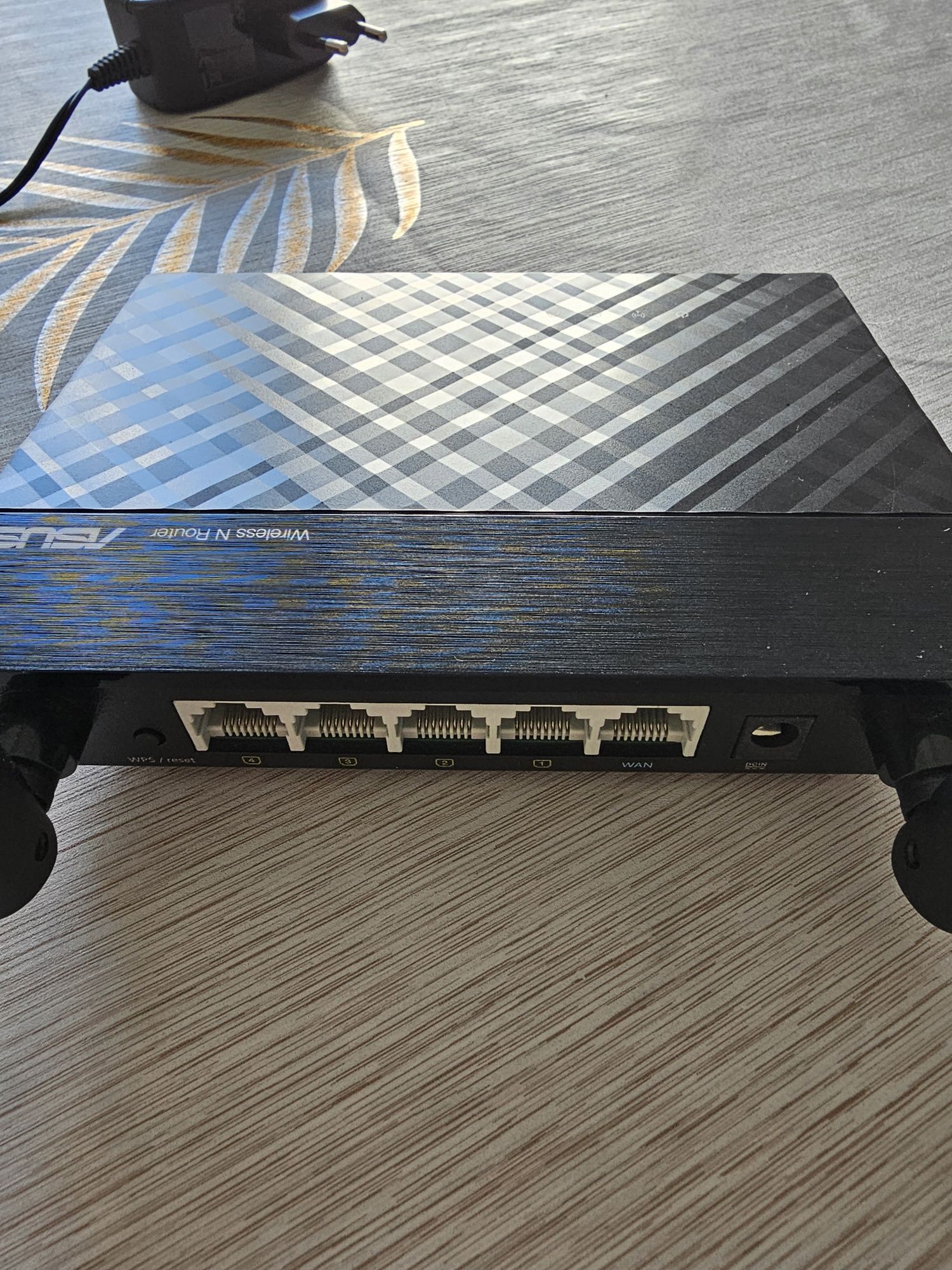 Router Asus RT N12+ B1