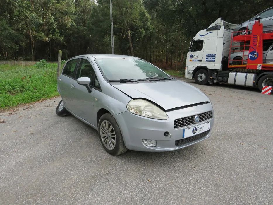 Fiat Grande Punto 1.2 (65cv) de 2006 - Peças Usadas (8091)