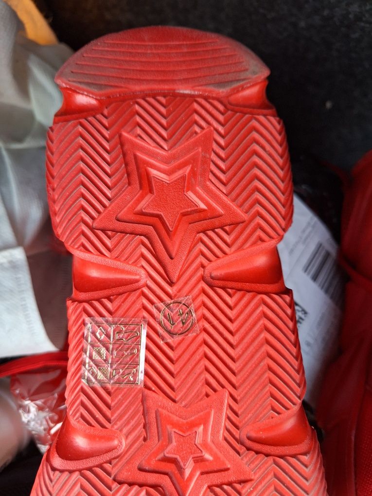 Czerwone buty 41
