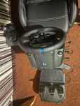 Fote gamingowy z kierownica logitech
