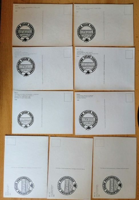 Envelopes e postais com selos carimbados