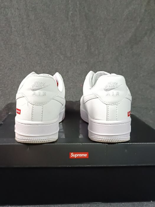 Nike air force one supreme