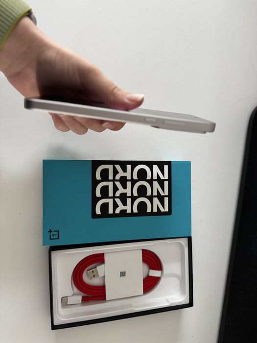 Nord phone 5 em exclente estado (oneplus)