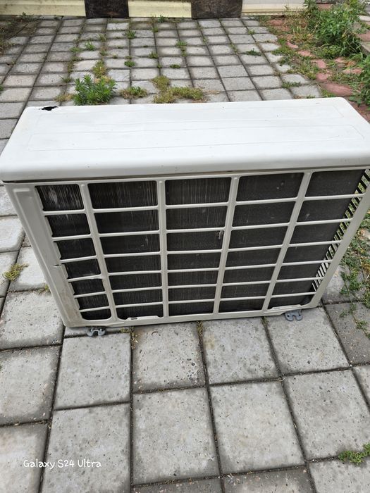 Продам кондиционер ТОSHIBA-12 на 22 фріоне на запчасти або відновлення