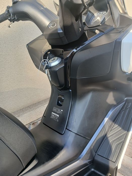 Kymco Downtown 125 ABS, niski przebieg