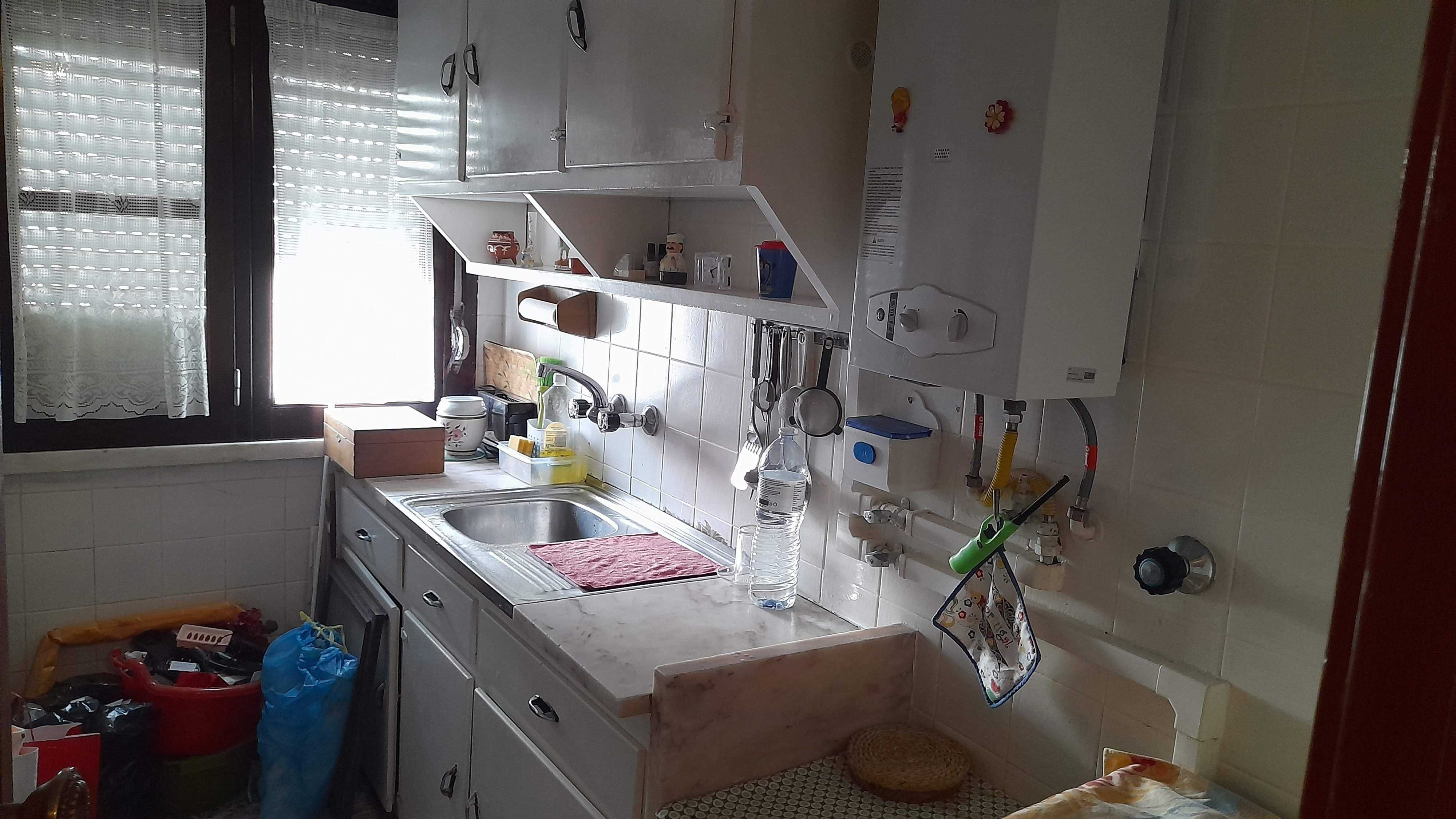 Apartamento T1 para arrendar em Queijas