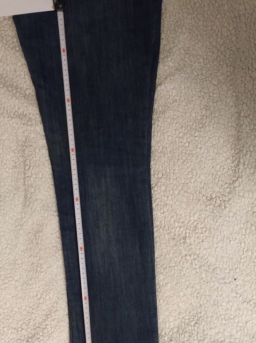 Levi'sy Demi Curve