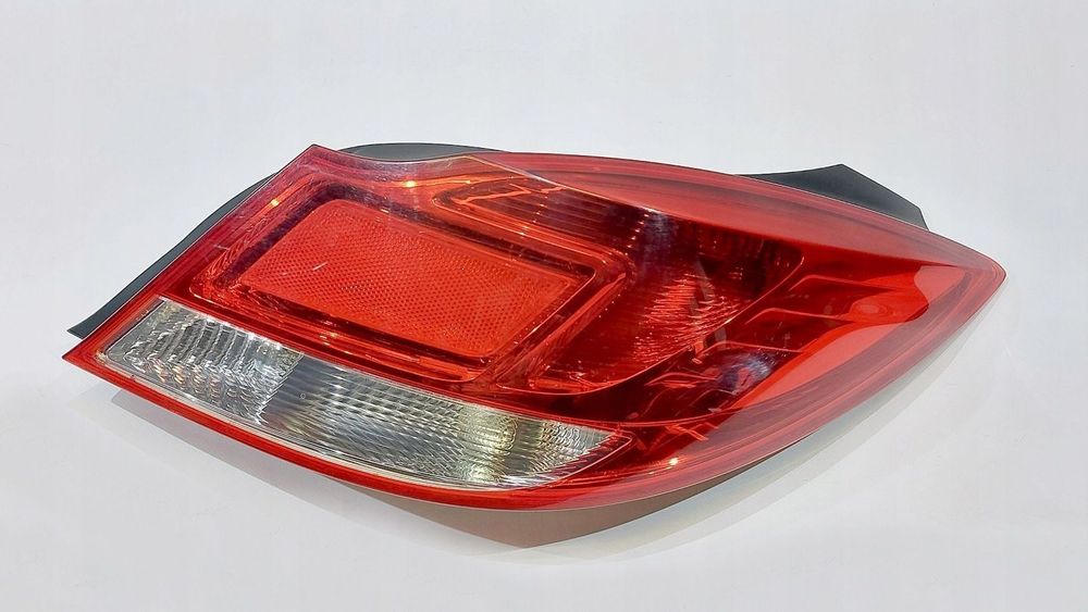 LAMPA TYŁ PRAWY PRAWA OPEL INSIGNIA A 09r SEDAN HB EUROPA
