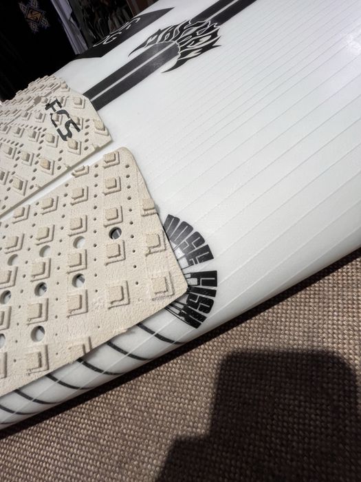 Prancha de surf da Lost - RNF