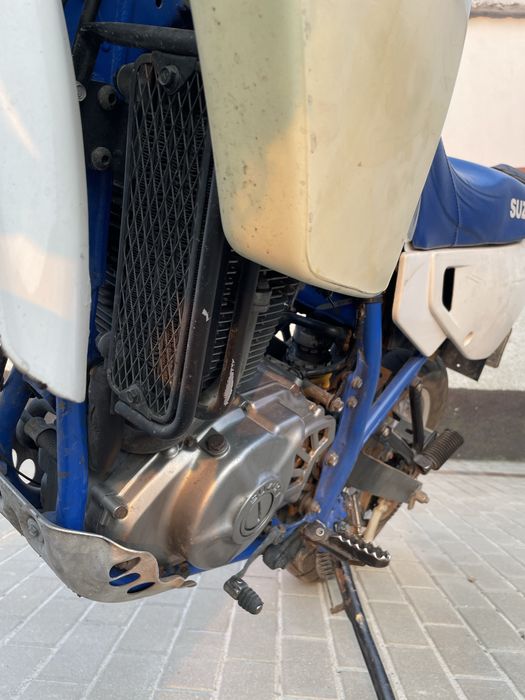 Suzuki DR650 (sp44b)
