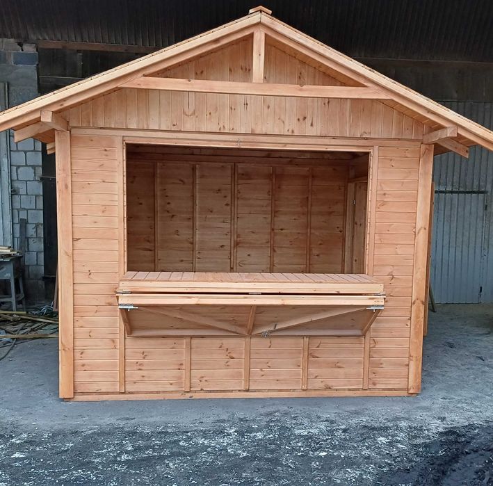 Domek handlowy kiosk sklepik sklep punkt sprzedaży pawilon na jarmark