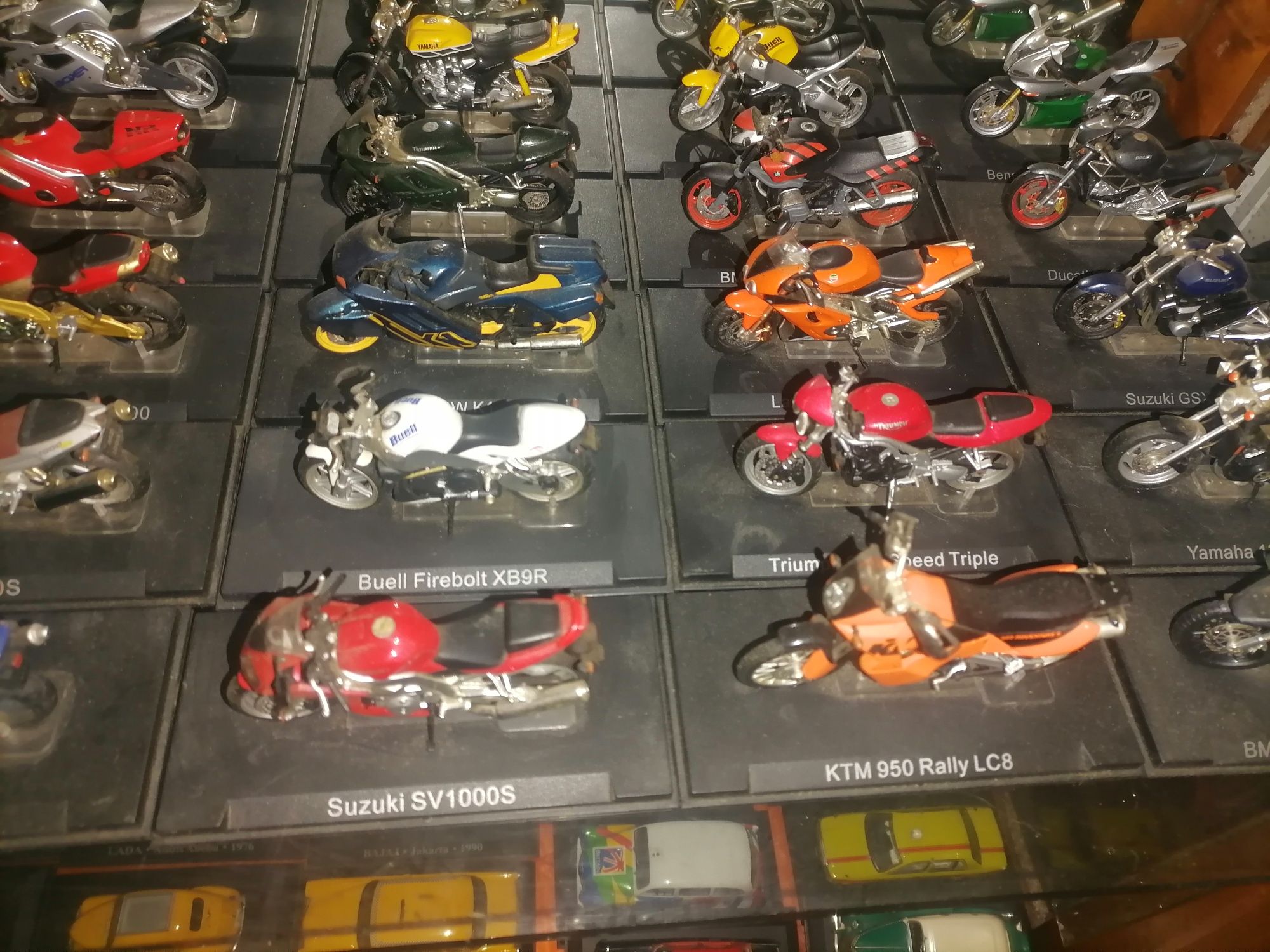 Coleção 40 motos por 200 €