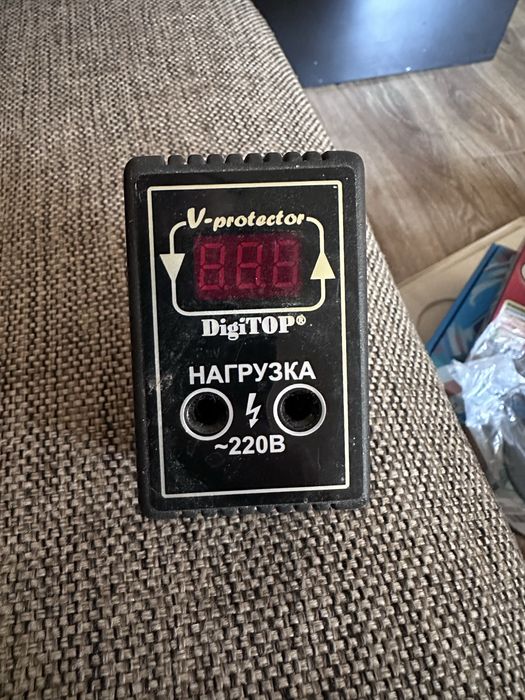 Реле напряжения цифровое защитное V-protector нагрузка 10А