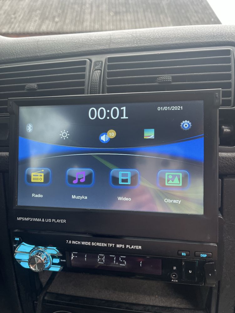 radio samochodowe 1 DIN, wysuwany ekran