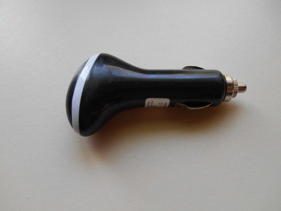 USB зарядное устройство в прикуриватель автомобильная зарядка