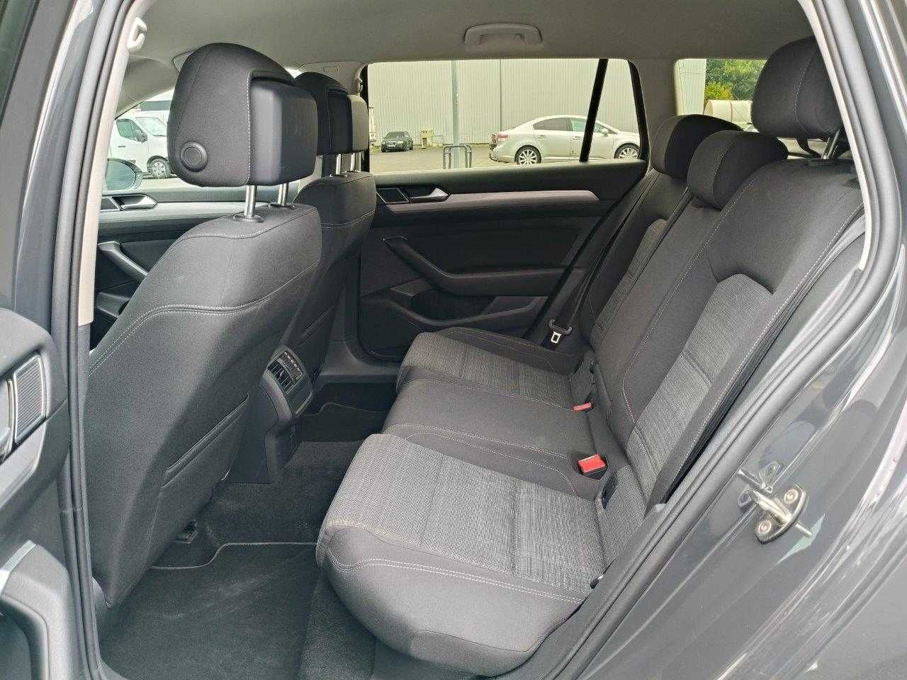 Volkswagen Passat, Wynajem długoterminowy samochodów wypożyczalnia aut